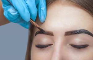 eyebrow tinting